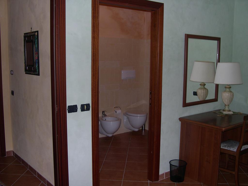 Aia Di Lazzaro Agriturismo Casalbore Phòng bức ảnh